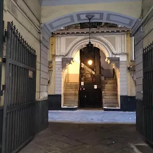 L'arnia Alloggio in famiglia Napoli